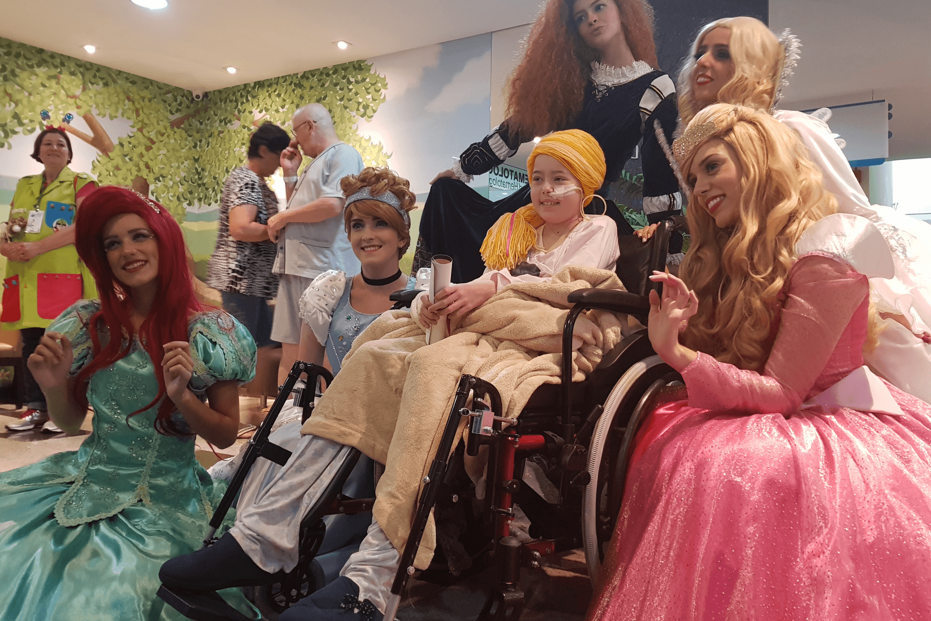 Príncipes e Princesas visitam o HNSG - Hospital Nossa Senhora da Graça
